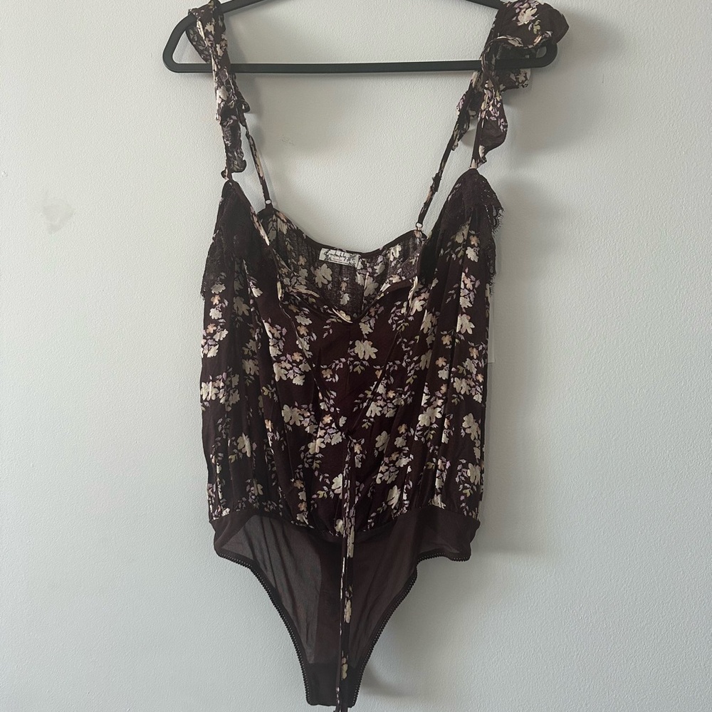 Free People-Floral Bodysuit with Lace Trim, NWOT